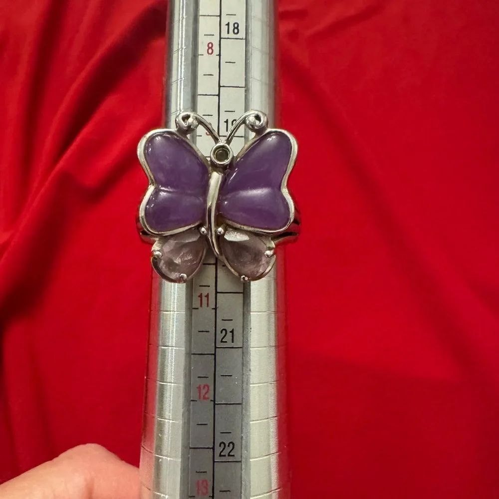 Victoria Wieck Retired Butterfly Ring Host Pick 🥳 - Picture 9 of 9